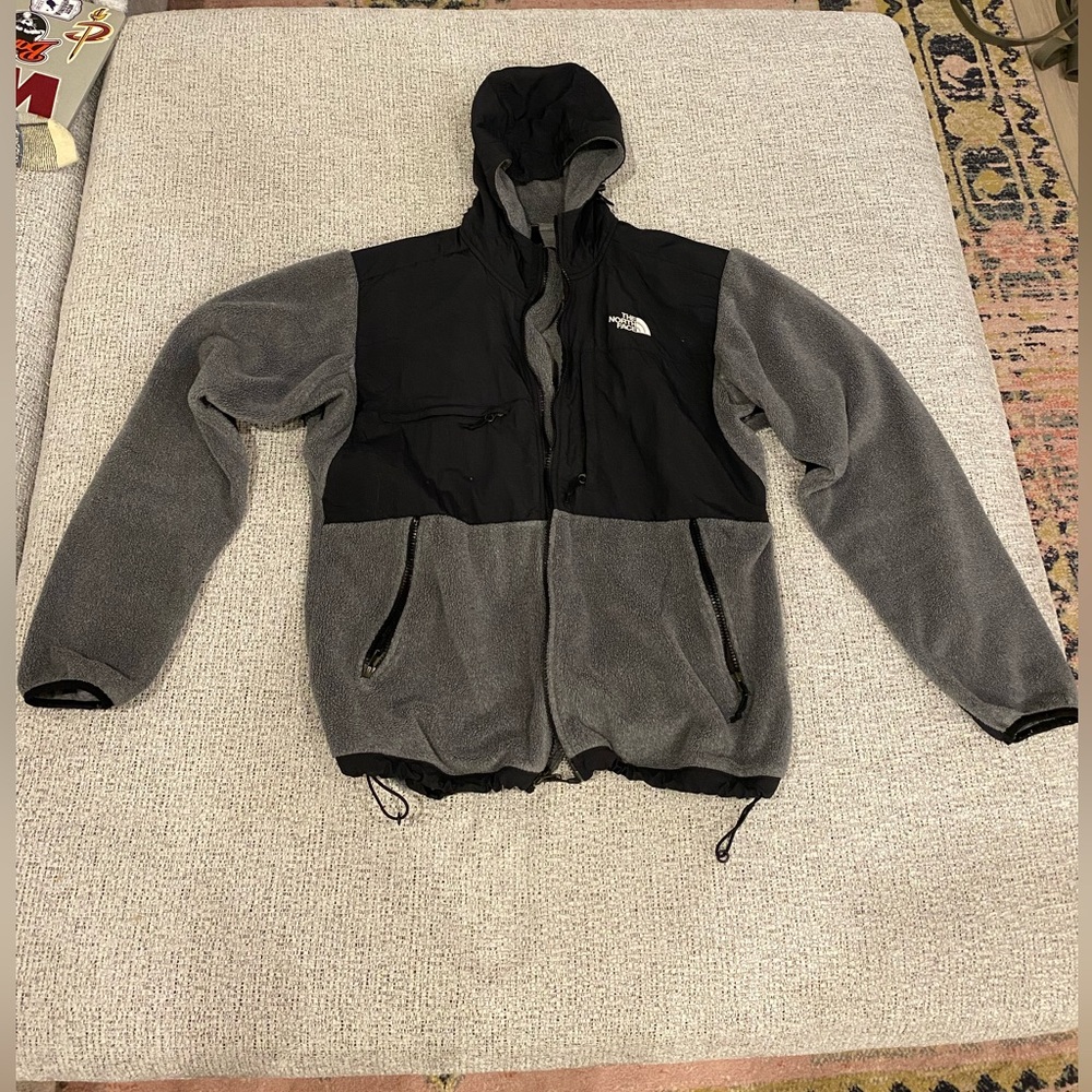 The North Face Men’s hooded Denali Jacket